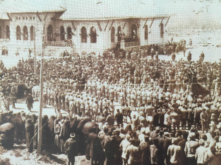 Türkiye Büyük Millet Meclisi Açılış Fotoğrafı - 23 Nisan 1920