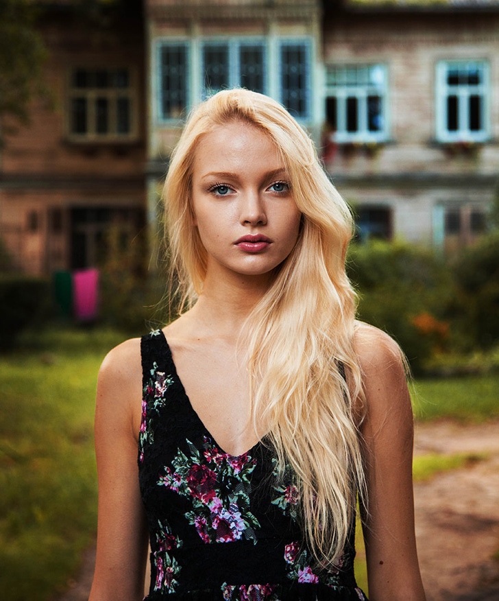 letonya kadın fotoğraf