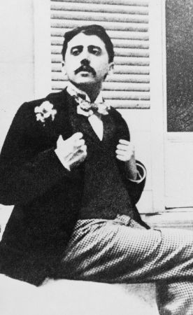 Proust ve çiçekli ceket
