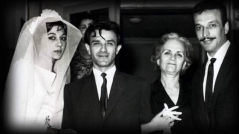 Attilâ İlhan, kızkardeşi Çolpan İlhan ve Sadri Alışık'ın nikah törenlerinde, 1959
