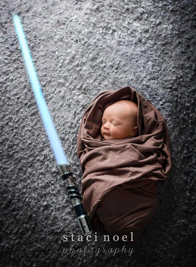star wars ışın kılıcı bebek fotoğrafı