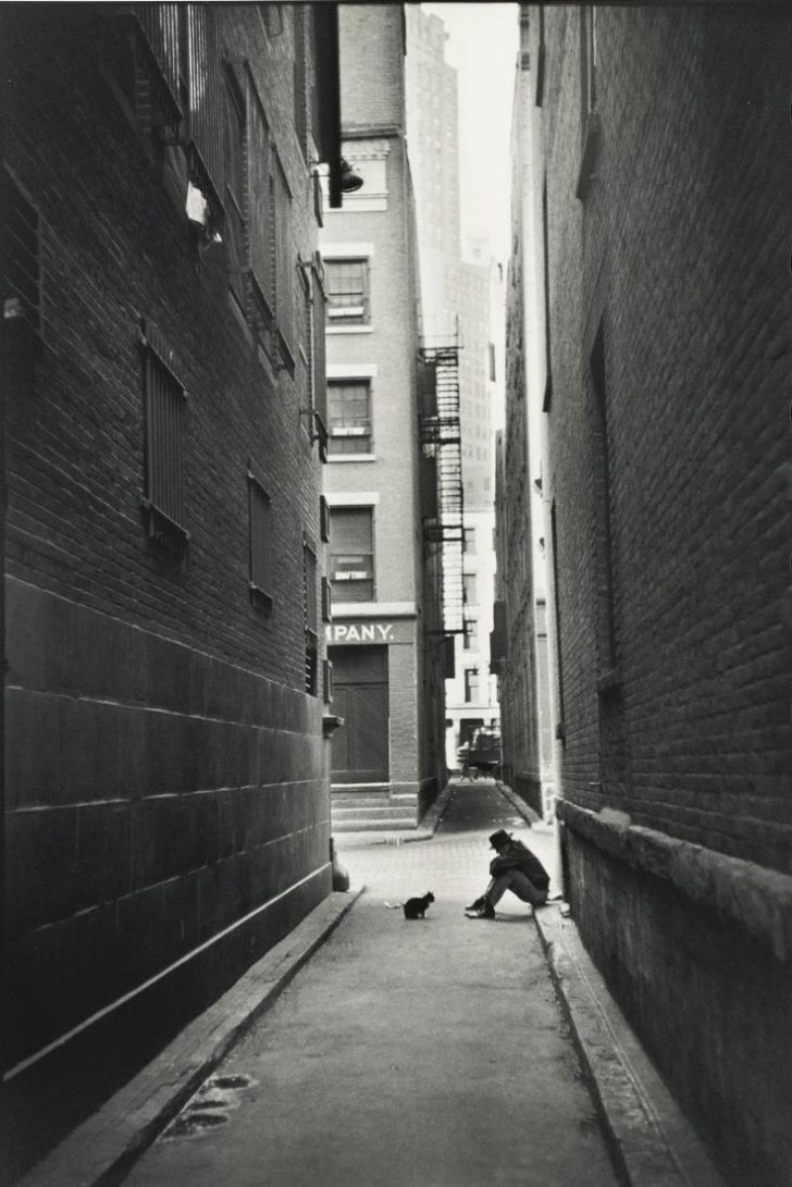 Henri Cartier-Bresson, magnum ajansı, magnum ajansı fotoğrafçıları, fotoğraf, yalnızlık fotoğrafları, yalnızlık şiirleri, ünlü fotoğrafçılar