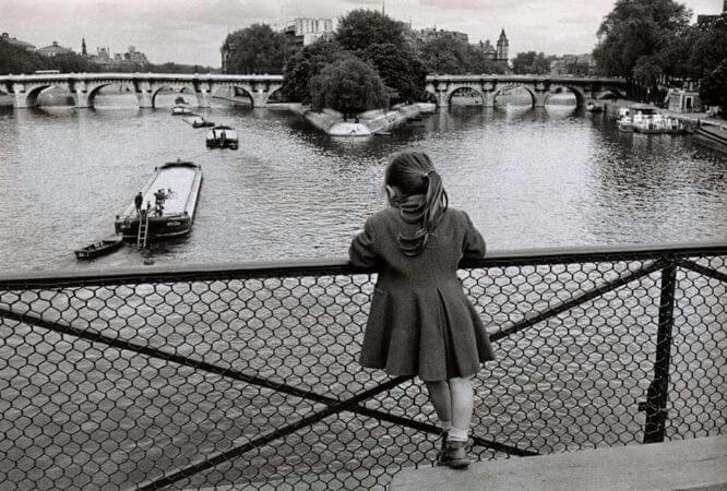 Edouard Boubat, Pont des Arts, Paris, 1955
