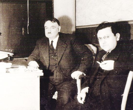 Yahya Kemal Beyatli ve Nurullah Atac