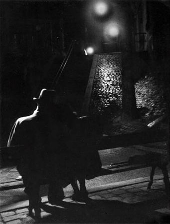 Izis Bidermanas, Montmartre, Rue Berthe, Paris, 1947