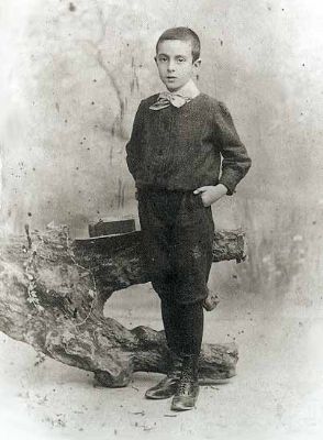 Fernando Pessoa, 1898