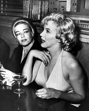 Simone Signoret, Marilyn Monroe