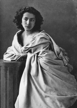 Sarah Bernhardt;