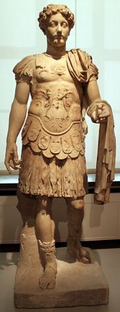 Asker Kıyafetli Marcus Aurelius