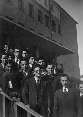 Ankara Erkek Lisesi öğrencileriyle, 1940